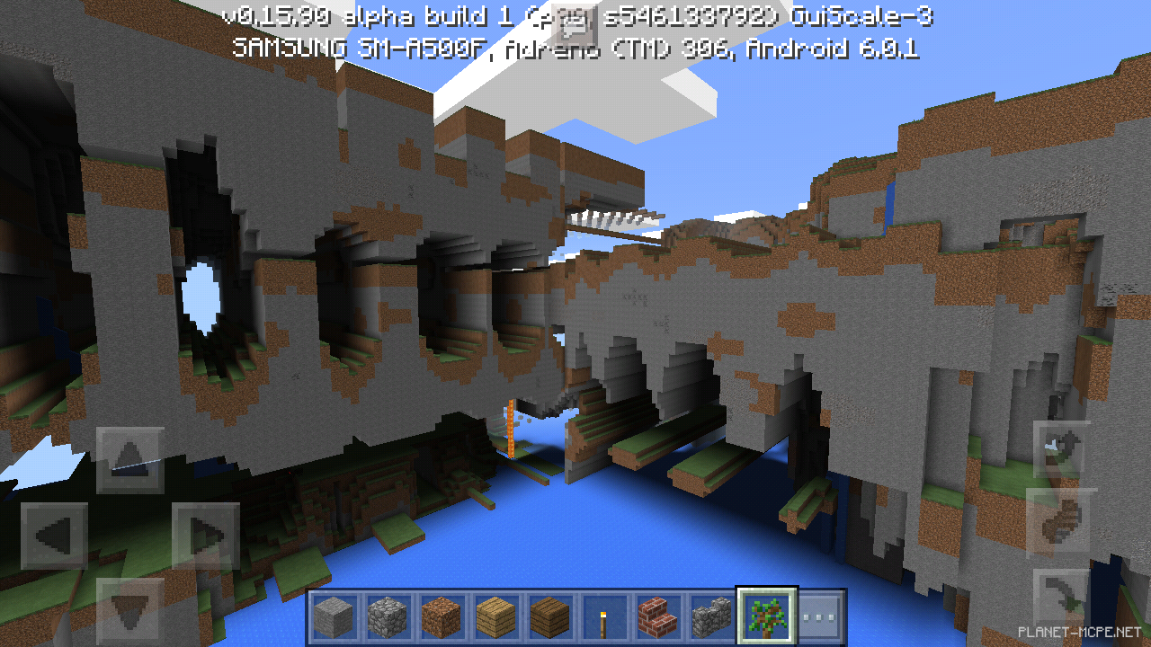 Глючный ландшафт Далёких земель в старом Minecraft PE