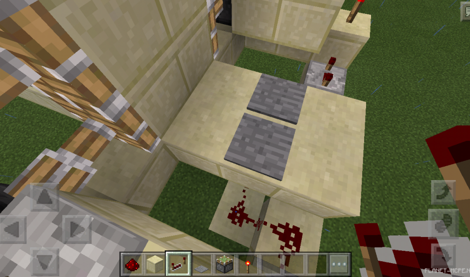 Дверь на липких поршнях [Гайды Minecraft PE]