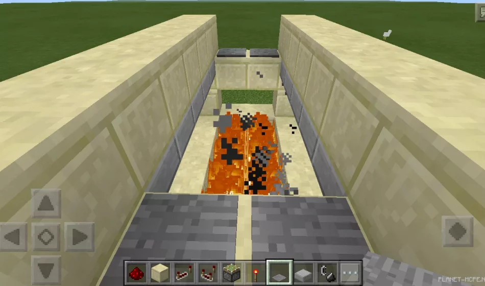 Creating a trap from a drawbridge [Minecraft PE Guides]